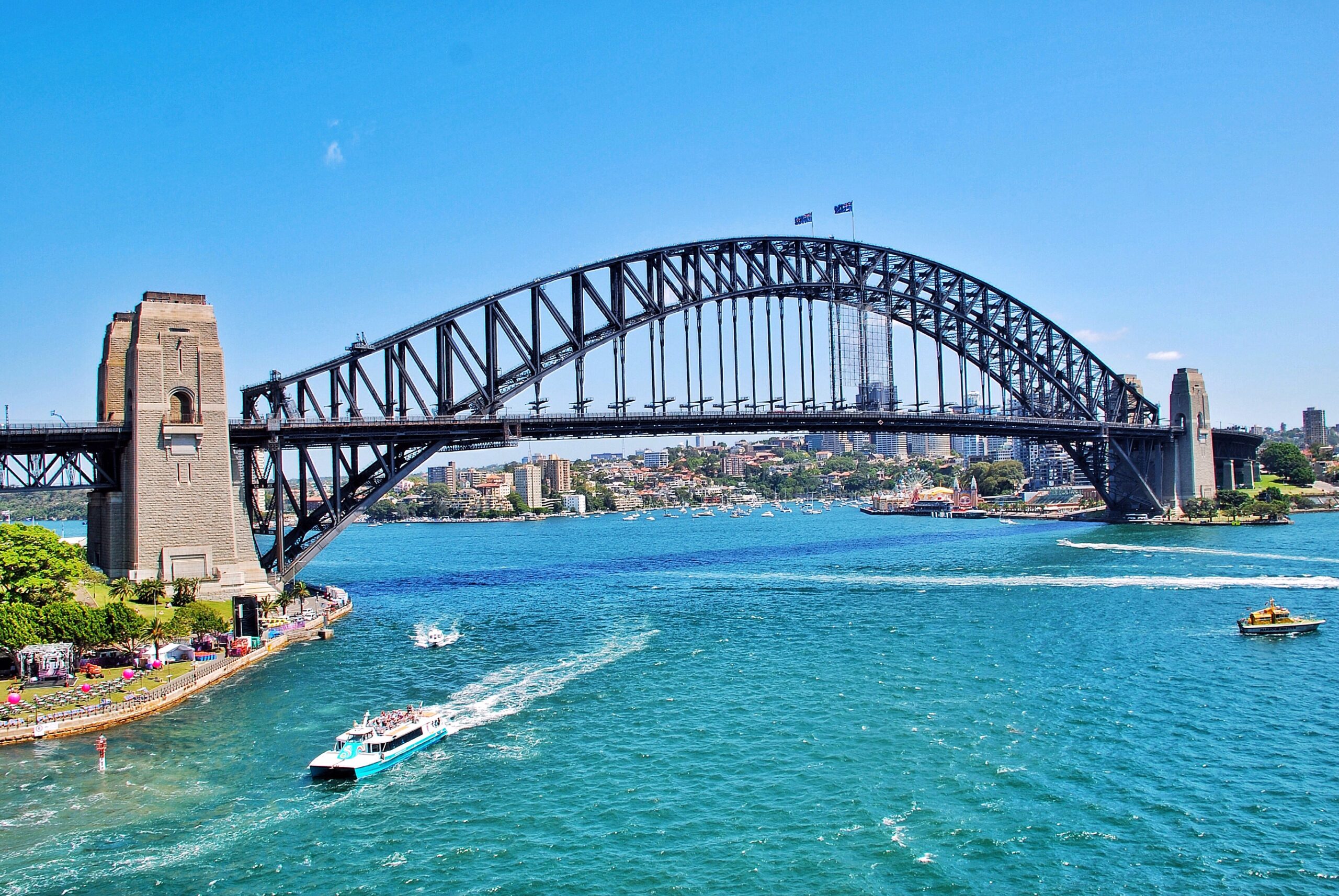 iconic-sydney-harbour-bridge-under-blue-sky-2026-03-10-00-01-17-utc